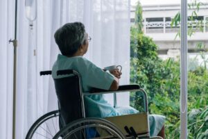 肌少症超可怕，坐下就爬不起来！40岁后肌肉快速流失，补充6食物找回肌力