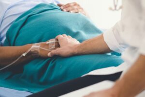 鼻塞不是过敏性鼻炎,竟是鼻窦癌?耳鼻喉头颈科医师提醒:出现这3大症状速速就医