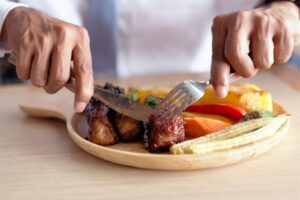 吃多短命、得癌症?医师提醒“这3类食物”宜避免,当心吃进致癌物