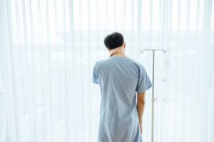 前医院院长鼓吹别做健检，罹癌后才悔悟病人不是人当的“如果我定期体检，不会落到今天可怜的地步…”