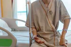 一堆人喝到罹癌、失智？国健署警告：尾牙、春节爱喝酒…恐助癌细胞生长、大脑退化！