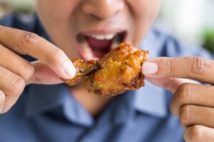 50岁后,特别小心摄护腺癌!医师:男爱爱吃这3食物,罹癌风险直线上升