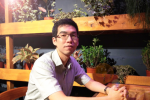 爷爷胃癌末期、爸爸口腔癌4期…家人罹病让他多了同理心!中医师告白:要相信自己,也可以相信医生