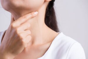 李明依、宝妈都罹此癌！研究揭甲状腺癌5类型：出现6大症状立即就医检查