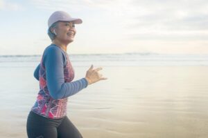 乳癌,是发生率最高的女性癌症,中年后,只做乳房超音波可以吗?外科女医图解说明