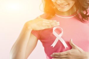 停经后，罹患乳癌机率较高！医师：谨记3种检查方式，早发现治愈率佳