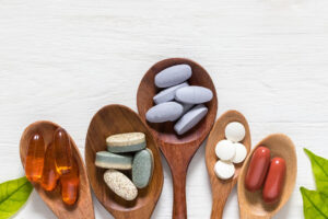 吃B群提升4-5成肺癌风险？营养师解析：“两条件同时成立”，就会拉高发生率