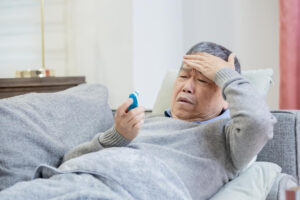 急性白血病60岁后好发！三大快速索命特性，医：不明发烧等4大病征速就医检查