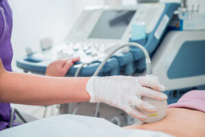 停经后出现“卵巢囊肿”恶性机会高?豆浆山药刺激长瘤?台大荣总妇科权威详解正确观念