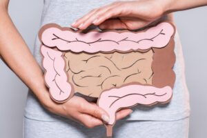 《癌症真相系列》大肠癌靠粪便潜血筛检不够！名医饶树文揭50后必做大肠镜3大关键