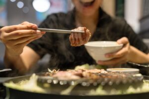 头晕目眩又胸闷心悸,恐是高血脂症头!中医给6+1招,快速降数值