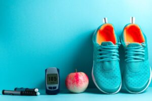 血糖多少才OK?糖尿病问题多,医师图文解说:有这4症状要注意