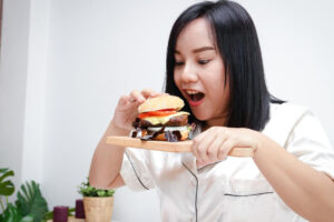 少吃少错？医：节食可能引发肾功能恶化！三高族群避免终身洗肾，9个基本功要做到