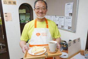 快来“失智咖啡厅”喝咖啡! 年轻型失智症病友快乐服务