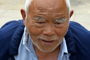 老人缺牙健康陷危机 失智风险倍增