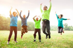 专题/多动脑、多咀嚼、吃地中海饮食…全面降低失智风险,专家教你这样做