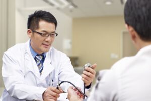 看病，需要“靠关系”吗？失智权威医师的四个就医指南