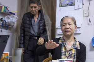 独力照顾失智丈夫几十年,很有成就感!妻子:如果我先离世,一定很挂心老伴