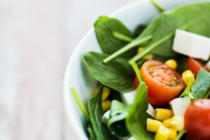 甲状腺亢进怎么吃？营养师5招正确饮食，减缓手抖心悸症状