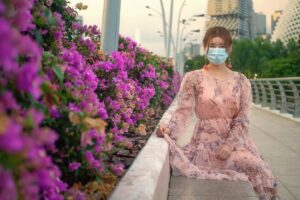 新冠肺炎》出现咳嗽、喉咙痛要通报隔离?家人出现上呼吸感染症状,这2地方快用酒精、漂白水稀释消毒