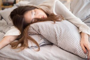 疲劳、嗜睡又睡不饱?原来是“春困”!中医师5招找回好精神