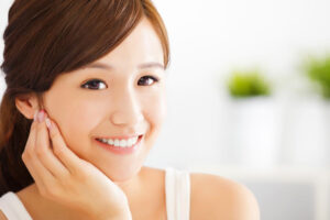 一颗10万的植牙有人用20年、也有不到5年就坏掉！“这五点”做好，用一辈子都OK