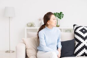 心跳好快,却不是心脏病!紧张易怒要注意,医师提醒“甲状腺亢进”9症状