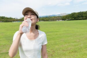 户外活动头晕、?心,可能中暑了!“3要诀”预防热伤害的11种征兆