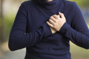 心脏也会长肿瘤？胸闷别轻忽！医师：出现这4个症状，尽早就医检查