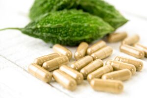 苦瓜胜肽可以降血糖？保健食品效果比吃药还好？营养师这样说