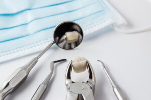 真牙能留就留,不要随便拔?牙医完整解说“拔牙”该注意的事