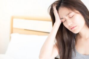 头皮脱屑、搔痒不是皮肤病，恐是“干癣”全身慢性发炎！医：连动35种病不可轻忽