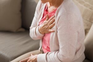 气温骤降,头晕胸闷还心悸?恐心脏病、中风警讯!医:6因子去掉、8成悲剧能预防