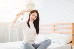 更年期后,易得到五十肩!远离肩膀疼痛发炎的3方法,助你拥抱慢老人生