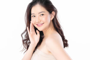 中年后当心干眼症、提早老花眼!“掌心遮眼法”眼睛瑜伽,眼放松,改善血液循环