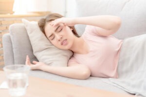 爆炸性头痛、颈部很僵硬，当心脑动脉瘤破裂！神经外科医师：5因子千万别轻忽