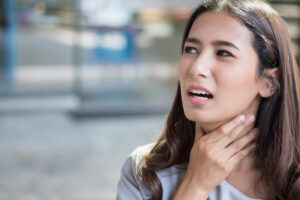 喉咙痛又常痰卡卡,脖子“气瘀”出毛病!白雁教舒缓颈部僵硬感,不舒服就能全改善