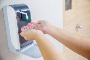 新冠肺炎》酒精、次氯酸水、漂白水消毒怎么用?完整抗病毒Q&A一次搞懂:“这样”防疫最有力