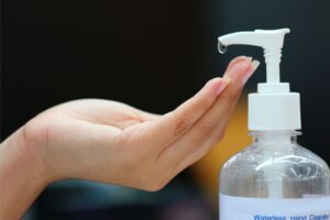 新冠肺炎》一堆人搞错！95％与75％的酒精，到底哪种消毒、杀菌效果最好？