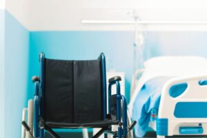 新冠肺炎爆院内感染! 完整各大医院探病新规定:进入医院时一定要准备的5件事