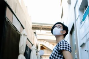 除了自主健康管理,居家隔离、检疫如何分辨?不想感染病毒,避免性行为、飞沫传染…这6件事要牢记