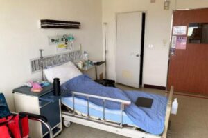 新冠肺炎》负压隔离病房很恐怖？他发烧咳嗽入住3天，呼吁华人相信TW医疗体系