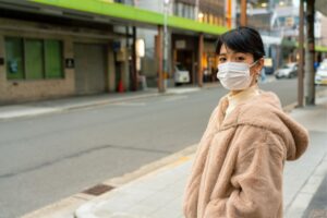 新冠肺炎》口罩网络就能购买,不用去药局!正确戴口罩远离病毒感染,避免成为确诊患者