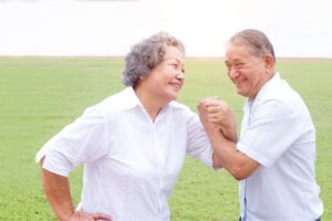 新冠肺炎》健康免疫力维持平衡、远离病毒!要靠鱼、苹果、素食、地瓜…8食物促进,而不是药物