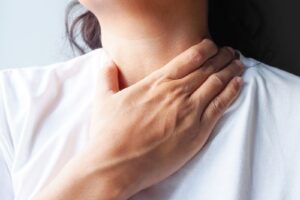 新冠肺炎》他防疫期间“消毒水放冰箱”遭偷喝惨送医…暖医：漂白水分装，一定要严格遵守4个原则！