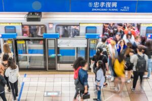 0406更新：新增10例、共373例确诊！指挥中心：“这种人”应自主健康管理14天、在家上班