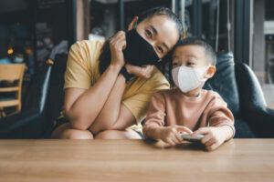 防疫不能轻忽！病菌传播速度有多快？日本实测：传家人只要2小时