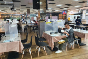 内湖某大楼传有员工家属确诊!内地台湾5县市亮“红色警戒” 一张图秒懂确诊人数分布