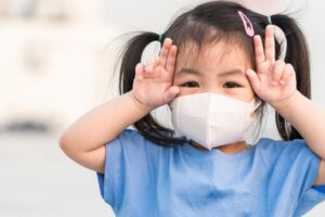 新冠肺炎匡列5千人》如何避家庭传播？胸腔重症医师：做足三动作，这招简单最见效