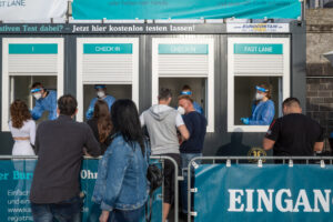 百元快筛在家自己筛！AZ疫苗混打效果好？“TW人在德国”分享如何摆脱封城困境